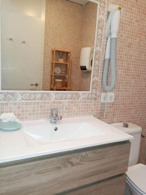 Precioso Apartamento En Complejo Con Piscina Cala en Bosch Esterno foto